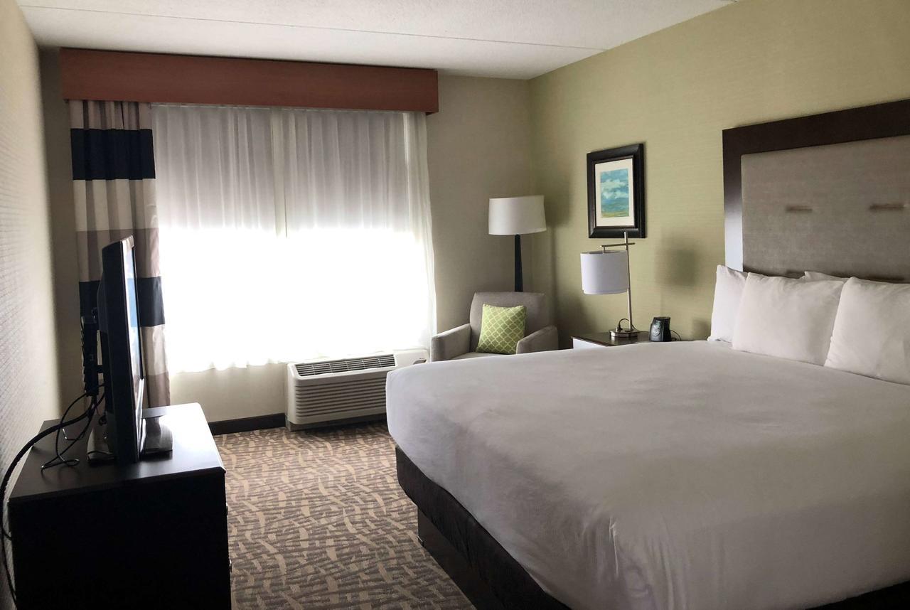 Wyndham Garden Buffalo Downtown Exterior foto