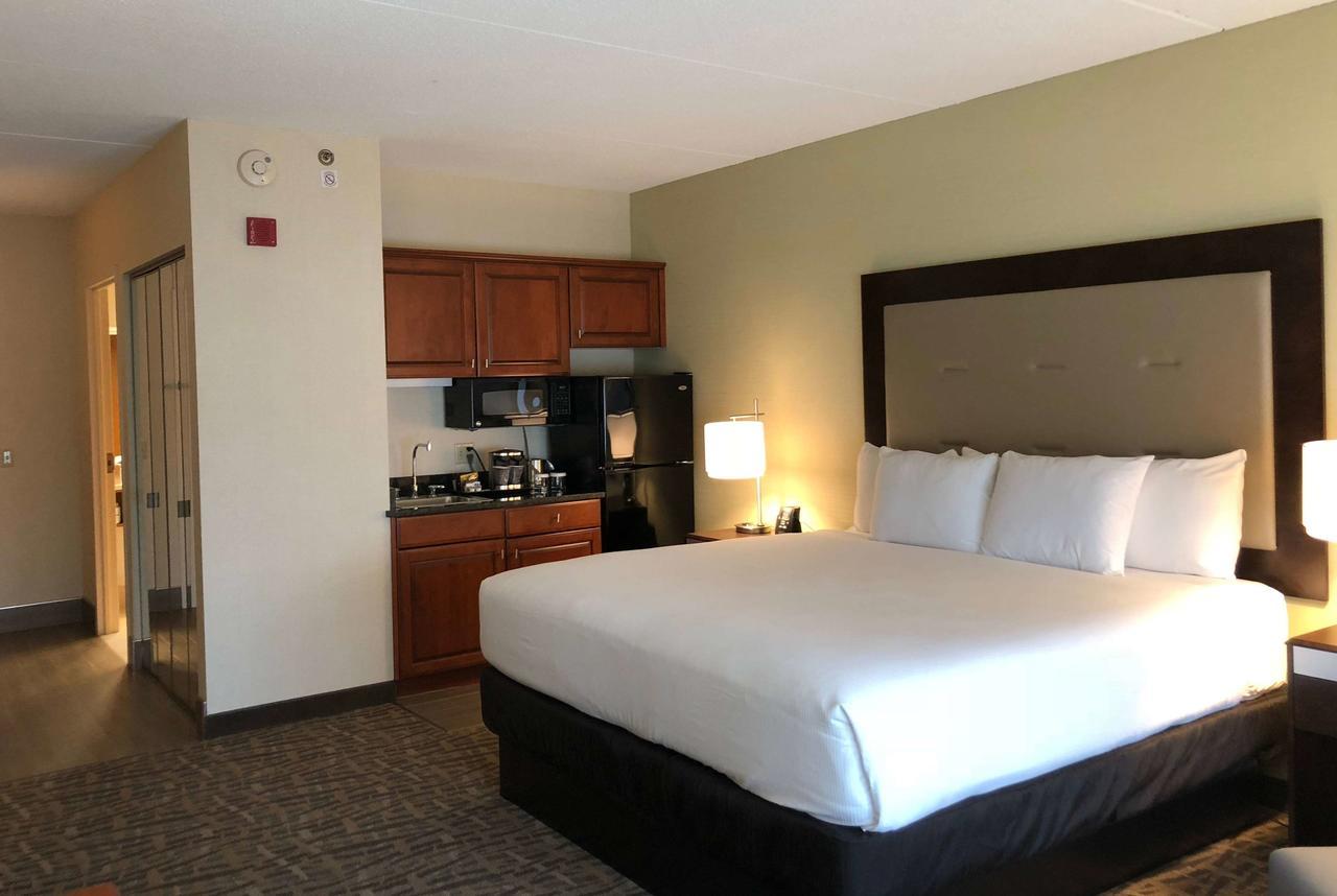 Wyndham Garden Buffalo Downtown Exterior foto