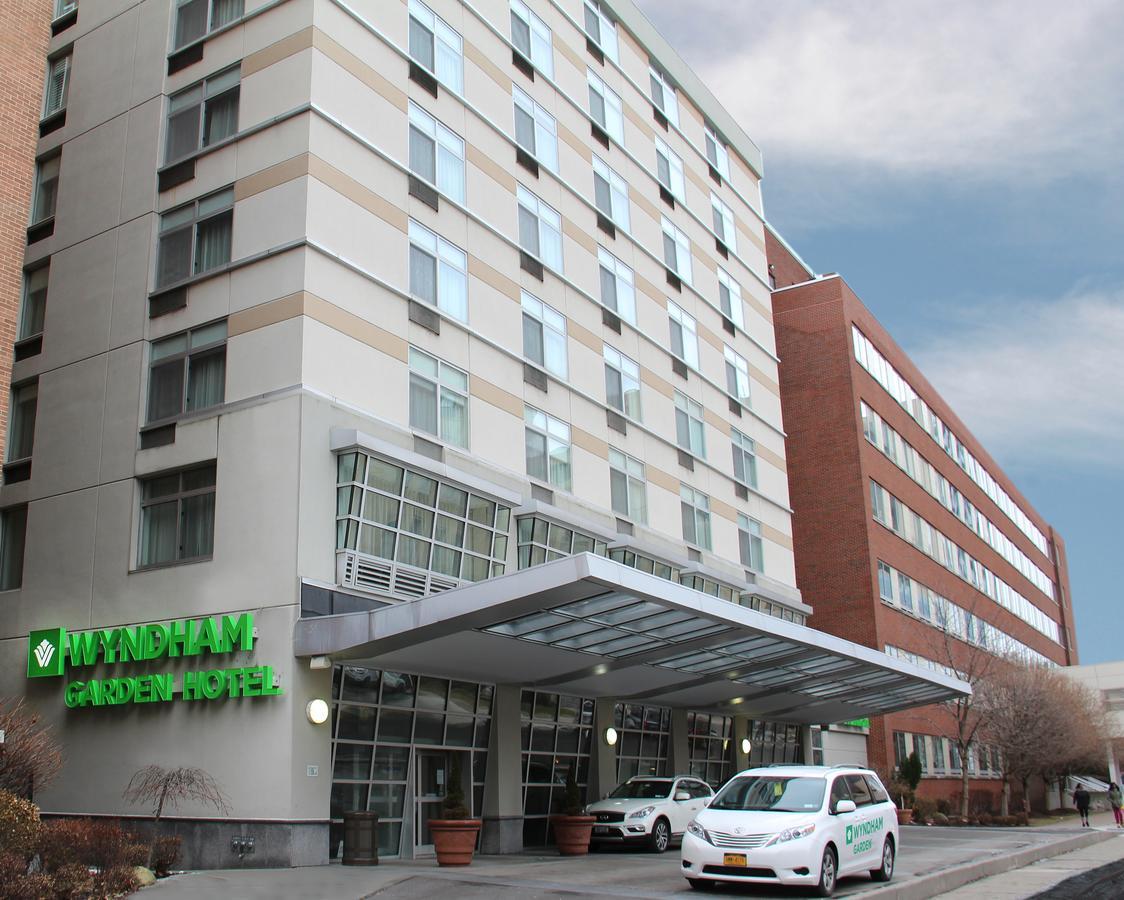Wyndham Garden Buffalo Downtown Exterior foto