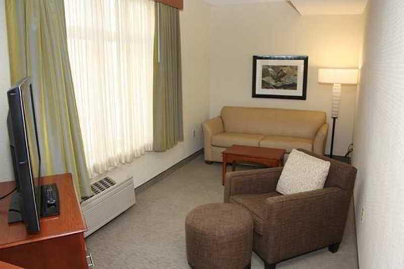 Wyndham Garden Buffalo Downtown Exterior foto